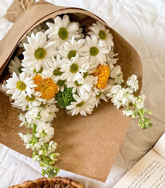 A bouquet of flowers to brighten up your room during Eid