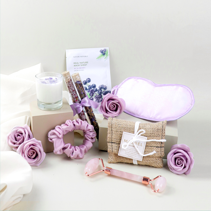 Pamper her with this relaxation package as a birthday gift for her