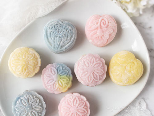 Snow Skin Mooncakes look like they’re covered in snow