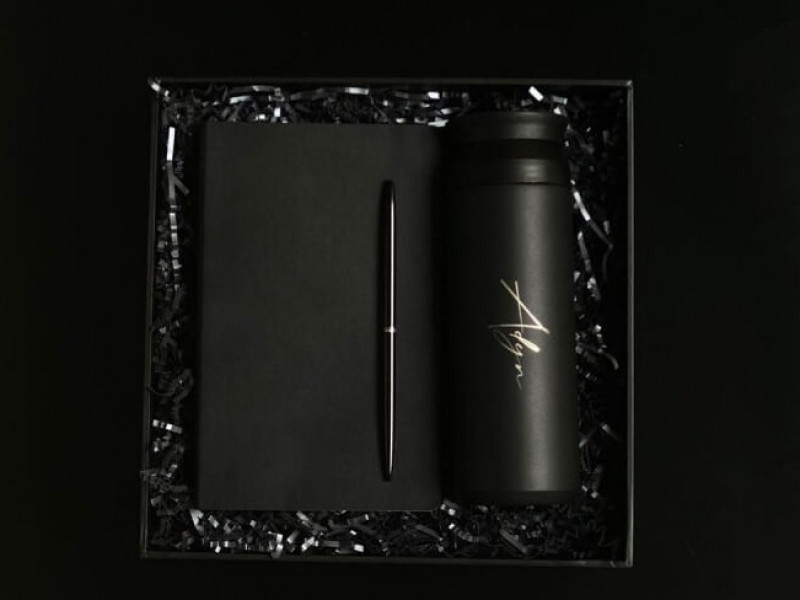 A Simple Yet Meaningful Gift Box